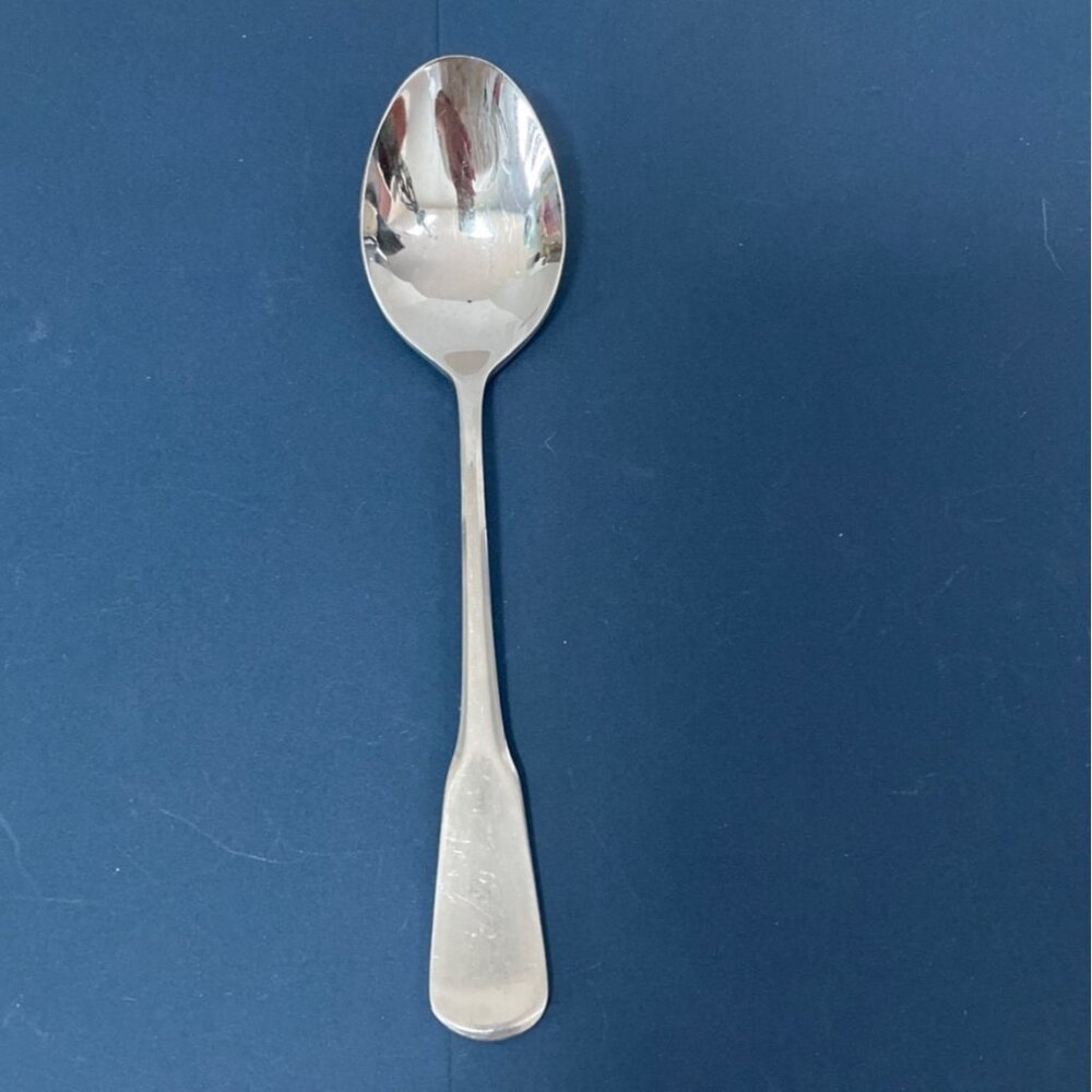 Vintage Oneida Yorktowne Pattern Oval Soup Spoon 18/8 Stainless Steel Flatware - Picture 2 of 6
